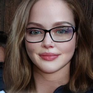 Meet your Posher, Cassity